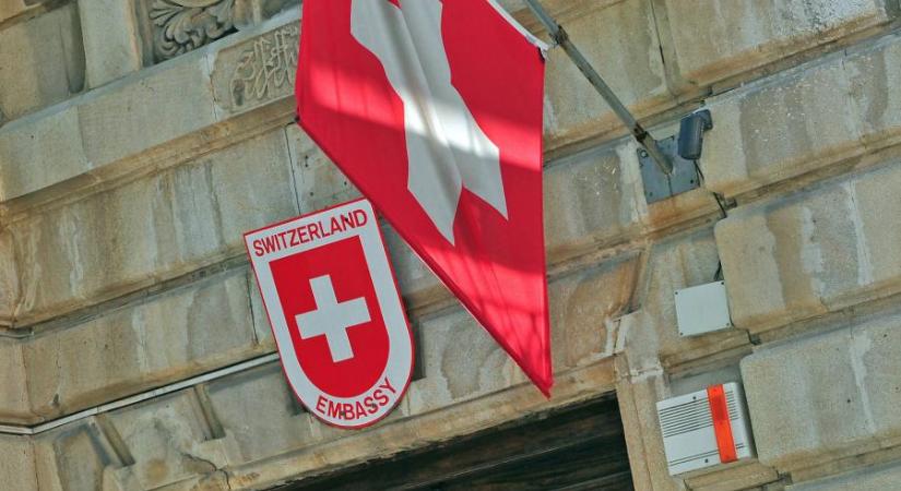 Norvégia inkább kiszállt, Svájc viszont beleegyezett abba, hogy Magyarországon a civilek egy árva fillér támogatásról se dönthessenek