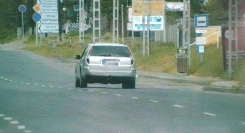Egymás után kétszer, majd másnap még egyszer bemérte a traffipax ugyanazt az autót Nógrádban