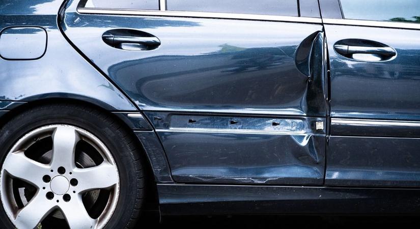 Ilyen nincs: kocsikarcoló fantom tűnt fel Újbudán
