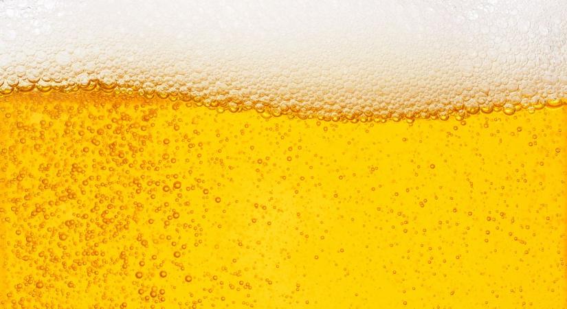 Így vált a sör és virsli május 1. klasszikus szimbólumává