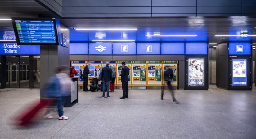 Megnyílt az új utascentrum a Keleti pályaudvaron – fotók