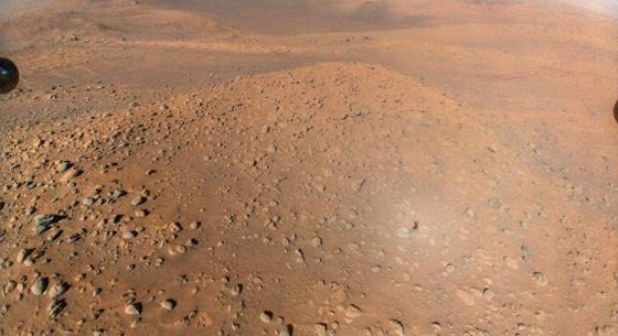 5 apróságot is elrejtett a Mars-fotóján a NASA marsi helikoptere – megtalálja őket?