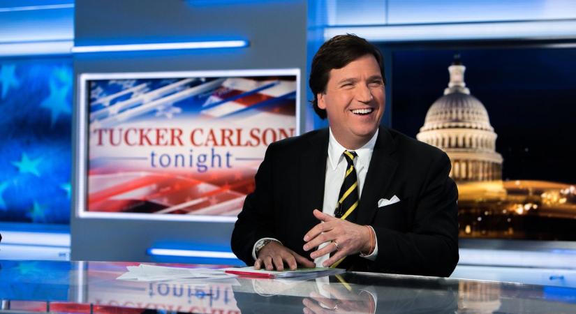 „Ez egy trágyakupac” – bírálta a Fox egyik felületét Tucker Carlson egy kiszivárgott videóban