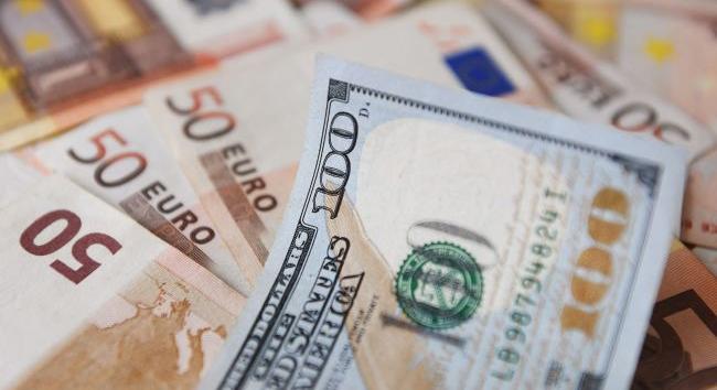 Márciusban több mint 3,9 milliárd dollárral nőtt Ukrajna államadóssága