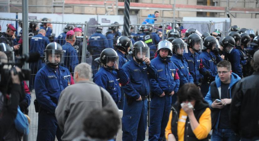 Nemrég gazdasági főnyomozó volt, most őrizetbe vették a Karmelitánál