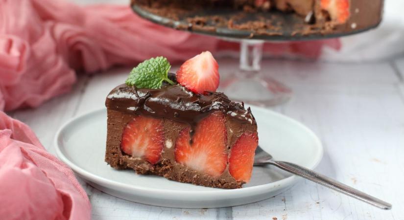 Sütés nélkül készíthetünk mennyei csokihabtortát - videós recept