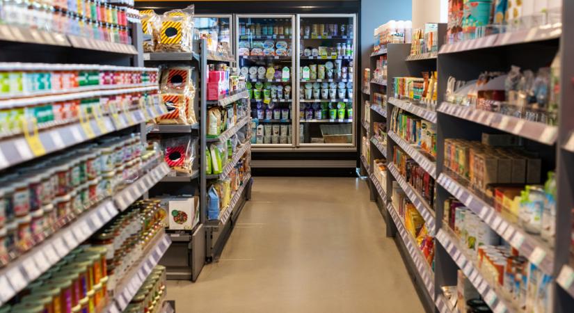 Lassan kiürülnek az élelmiszerboltok? Egyre kevesebbet tudnak vásárolni a magyarok