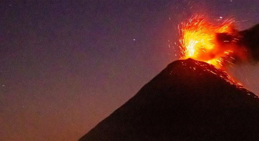 Különös tüneteket produkál az ébredező óriás vulkán - legutóbb több száz ember életét követelte