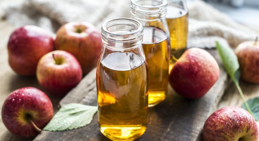 Tényleg segíti a fogyást az almaecet? – Ilyen változásokra számíthatsz, ha gyakrabban fogyasztod