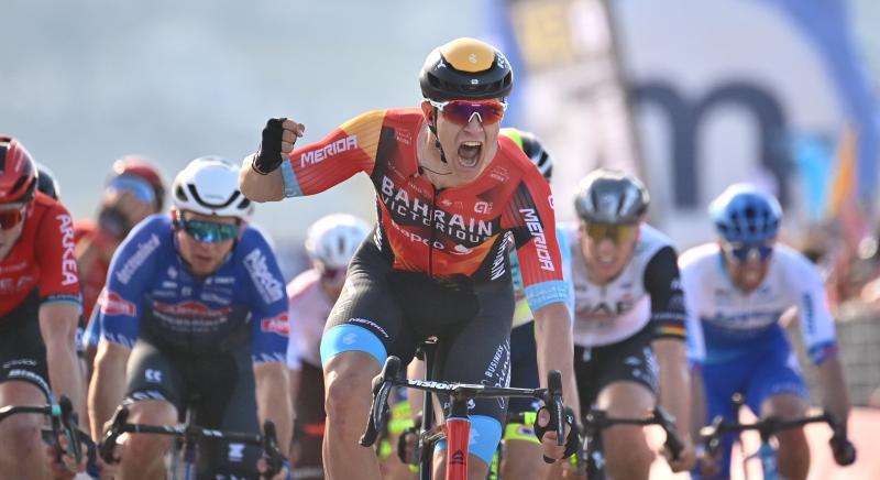 Giro d'Italia 2. szakasz: Jonathan Milan sikere az első mezőnyetapon