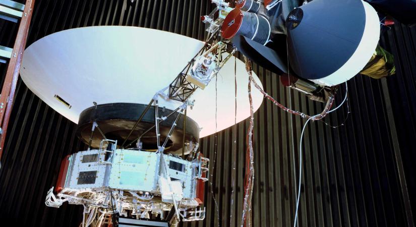 Új stratégiával tovább folytathatja kutatását a Voyager-2: ilyen az élet egy fénynap távolságban