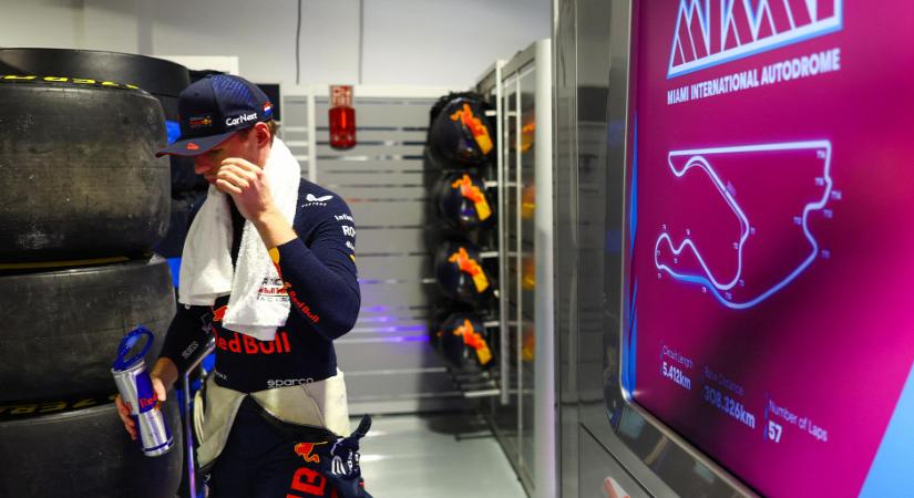 "Verstappen a marslakó" - a Red Bull sztárja úgy versenyzett, mint egy sci-fiben