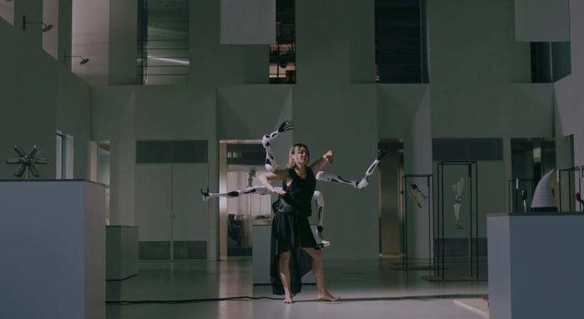 Ez nem sci-fi: hat karból álló robotprotézist készítettek