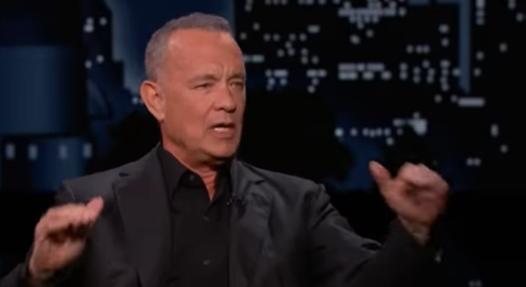 Tom Hanks elmondta, kinek kéne James Bondot játszania legközelebb