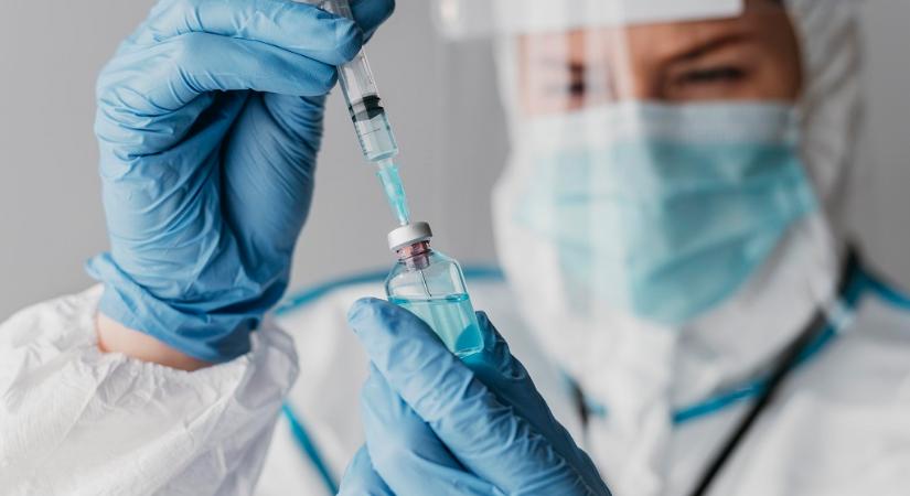 Sokkoló hír a Pfizerrel és Modernával oltottaknak: a vakcina okozhatta a fiatal férfiak szívizomgyulladását