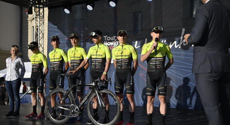 Tour de Hongrie hírek: túl a csapatbemutatón, a sprintereknek kedvez az első etap