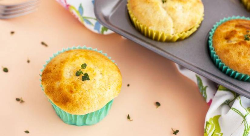 Frissítő citromos muffin semmi munkával: csak keverd össze a hozzávalókat, és mehet is a sütőbe