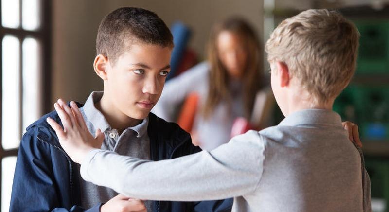 Nevelés: Honnan az agresszió a gyerekekben?