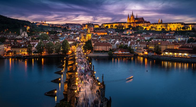 Visszatér a költségvetési szigor, jelentős megszorításokról döntött a cseh kormány