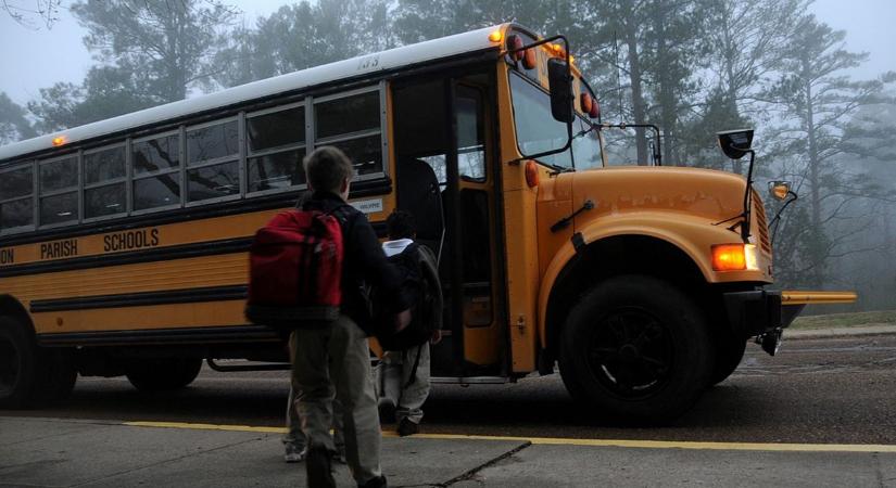 Több michigani iskolából is kitiltották a hátizsákokat