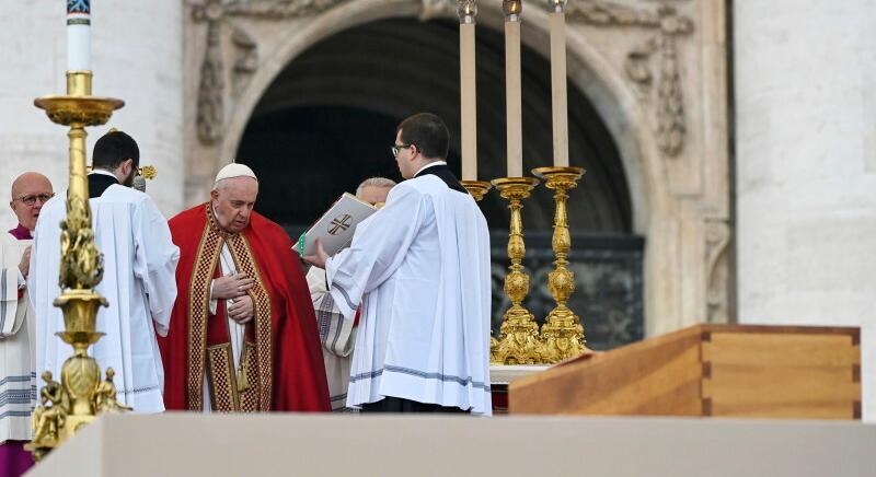 Ferenc pápa: a migrációhoz hasonlóan a hazában való maradás jogát is biztosítani kell
