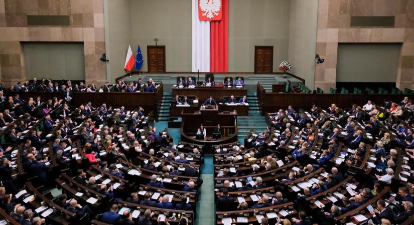 A lengyel szenátus elfogadta az Ukrajna NATO-csatlakozásáról szóló határozatot