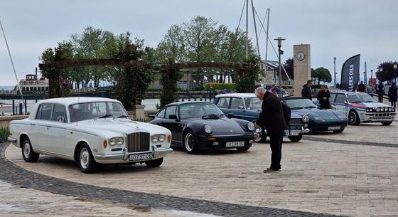 Ellepték a Balaton környékét a gyönyörű régi autók és motorok – körbefotóztuk őket