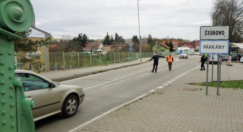 Ellenőrzés jön a szlovák határon: kizárólag ezeket az átkelőket használhatjátok
