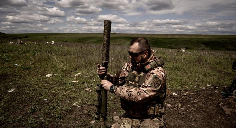 Komoly orosz csapathiányra utalhat a bahmuti visszaszorulás a britek szerint