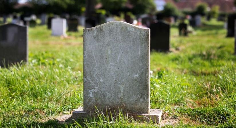 Betörés: a balmazújvárosi temető volt a célpont, több berendezést megrongáltak
