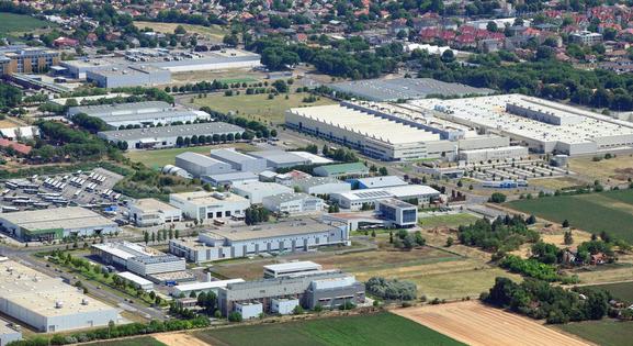 Törvényjavaslatot nyújt be az MSZP, hogy csak helyi népszavazás után épülhessen akkumulátorgyár