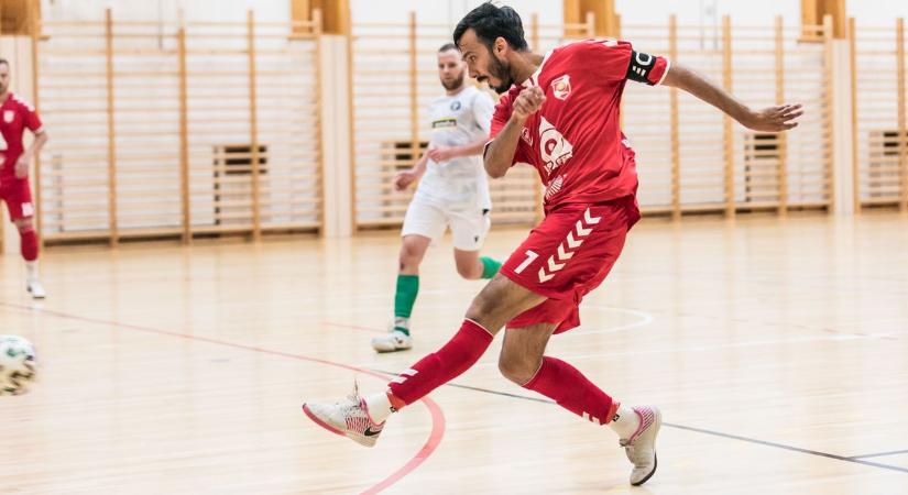 Pihenés nélkül, hétfő este rangadó vár a Dunaújváros Futsalra