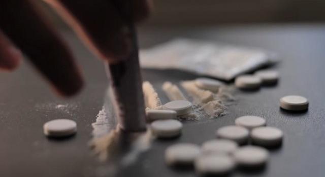 Egyre népszerűbbek az új generációs drogok vidéken, Zacher Gábor nem látja a kiutat