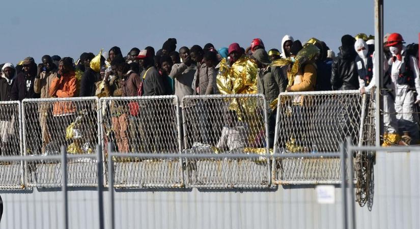 Rekordszintű az illegális migráció a Földközi-tenger középső medencéjében