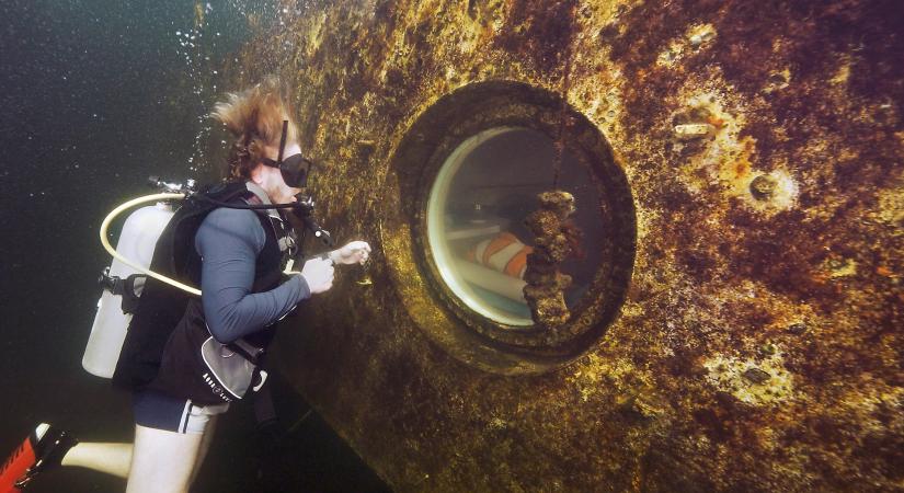 Új világrekord: egy tudós 74 napot töltött a víz alatt és továbbra sem akar feljönni onnan