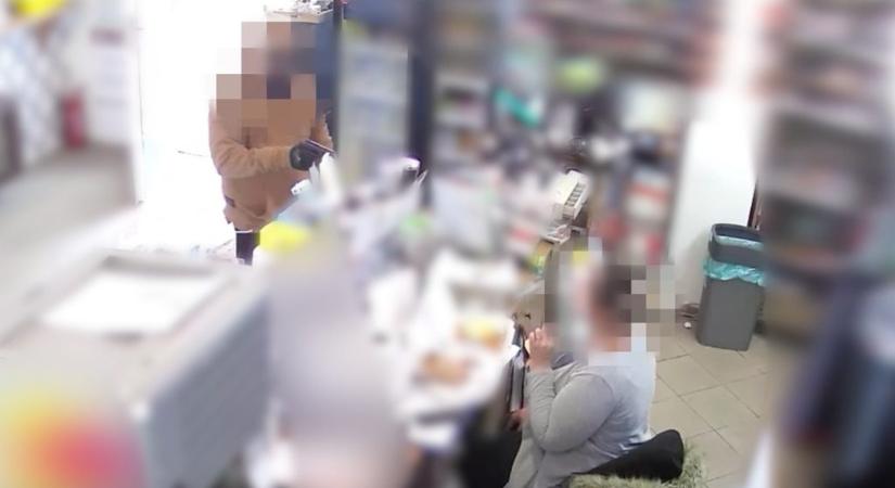 Fegyház vár a kecskeméti fegyveres trafikrablással vádolt férfire