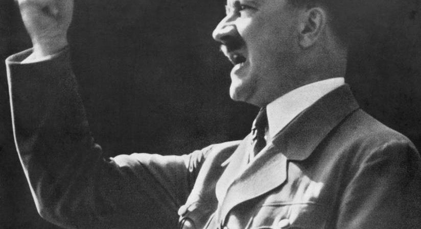 Hitler beszéd szólt a vasúton Ausztriában