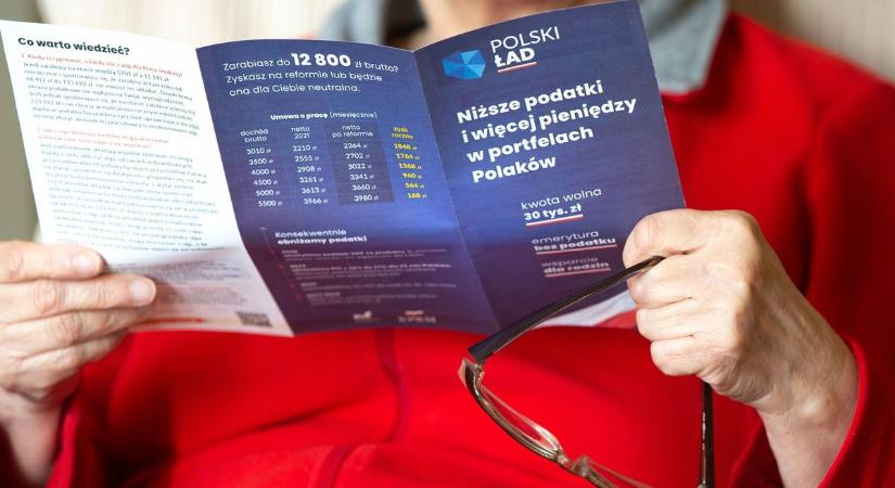 Nem aprózzák el a lengyelek: állandósíthatják a 14. havi nyugdíjat, és ingyenes gyógyszereket biztosítanak