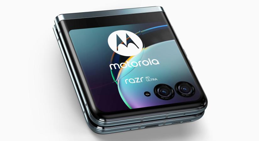 Két Motorola kagylótelefon rúgja be a nyarat