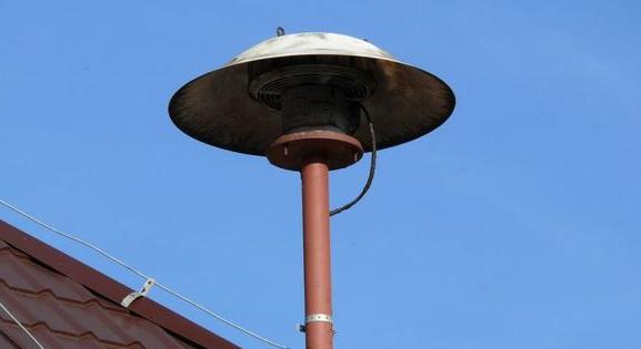 Riadalom Mezőtúron, egy "ittas személy" bekapcsolta a légvédelmi szirénát