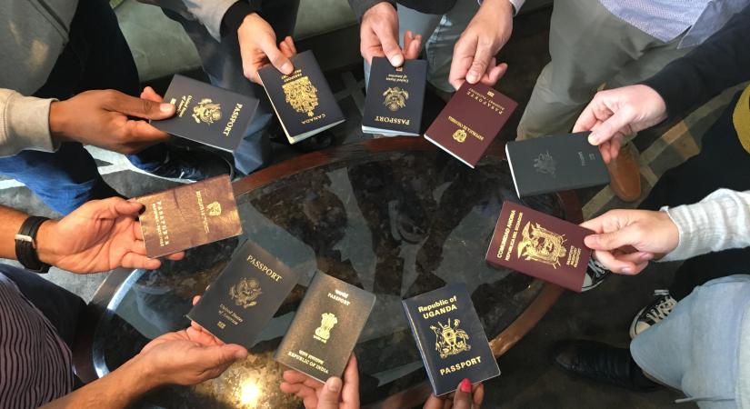 Ezek a világ legjobb útlevelei idén – Hatalmas meglepetés a rangsor élén