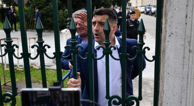 A karhatalom visszavág: több mint száz bírságot róttak ki az AUR tüntetés miatt