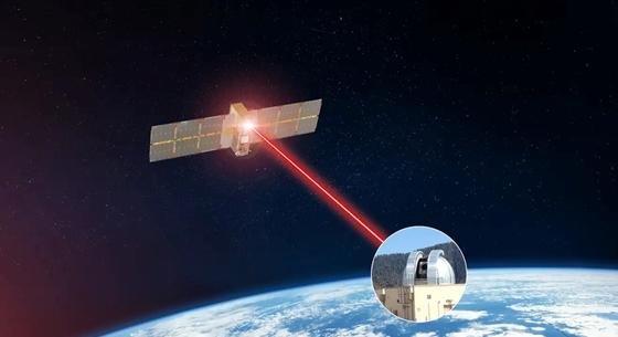 Otthonra is jól jönne: a NASA műholdja 200 gigabit / másodperc sebességgel mozgatott adatokat az űr és a Föld között