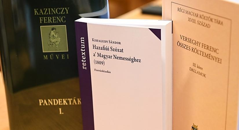 Újraértelmezett irodalmi klasszikusokat mutattak be a Debreceni Egyetemen