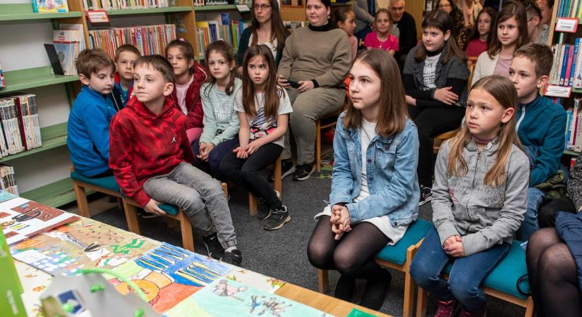 Így emlékeztek a forradalmára, a magyarság egyik ikonikus alakjára a Tolnai utcában