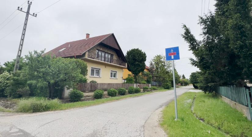 Csapda a Hársfa utcában: zsákutca lett, de nagyobb a forgalom, mint valaha (videó)