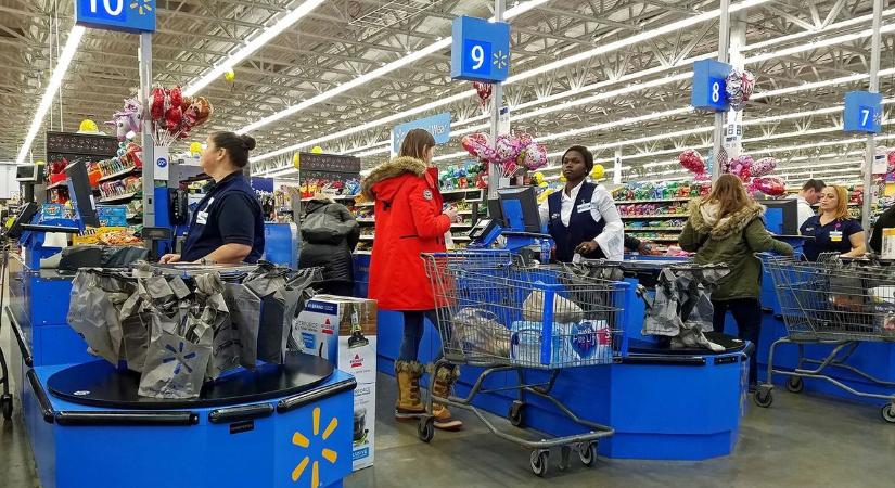 Sem a Walmart, sem a vásárlói nem érzik a recessziót