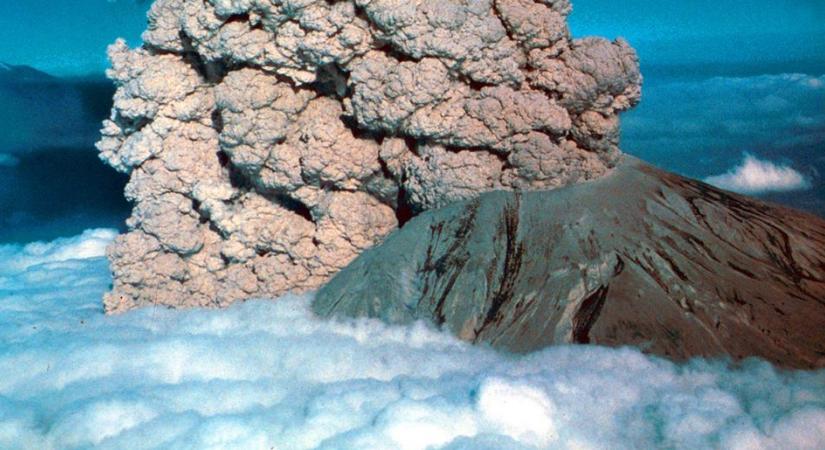 Megrázó képeken a vulkánkitörés, ami teljesen megváltoztatta Amerikát