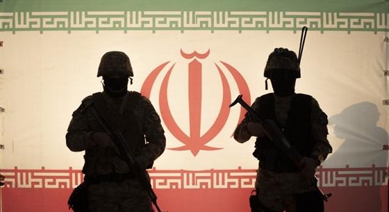 „Isten elleni háború” bűncselekménye miatt végeztek ki három férfit Iránban