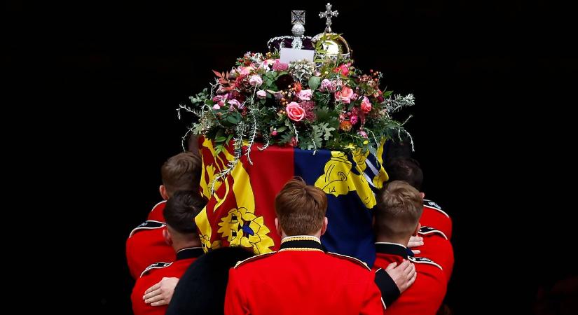 Ennyibe került II. Erzsébet temetése